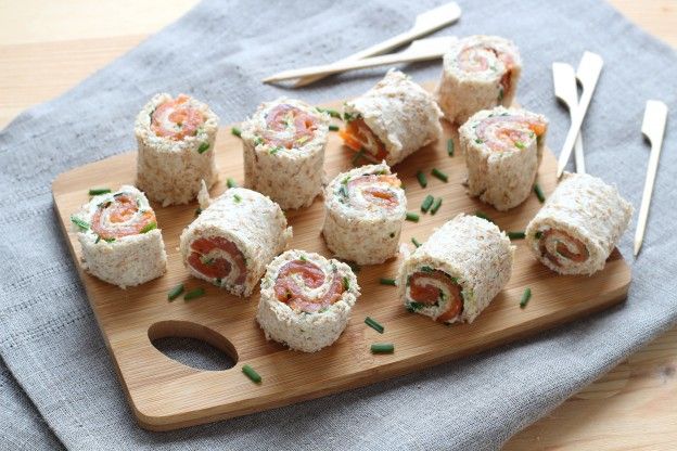 Involtini di salmone con erba cipollina finissima