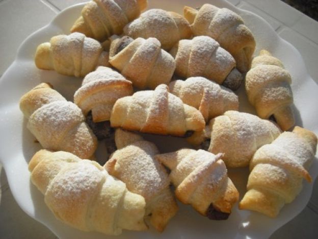 Mini-croissants alla Nutella o alla marmellata