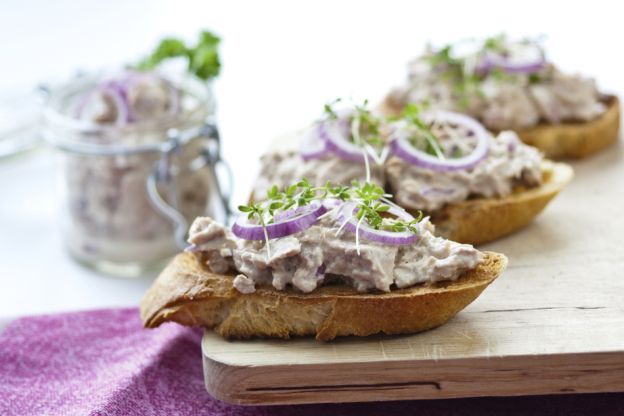 Crostini al tonno