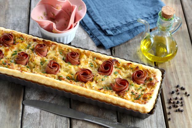 Quiche rettangolare ai porri e mortadella