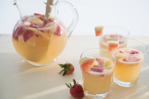 Sangria pompelmo e fragole