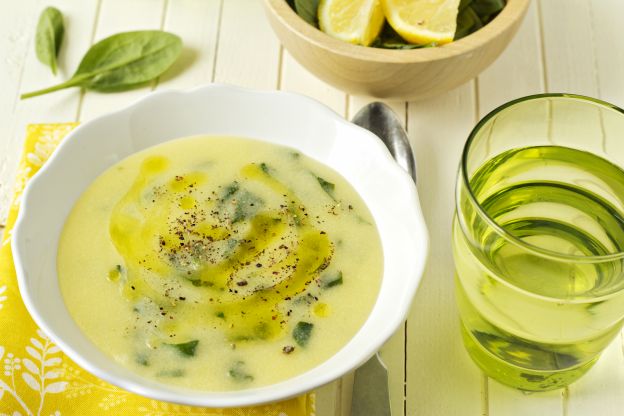 Zuppa di farina di mais con carne macinata