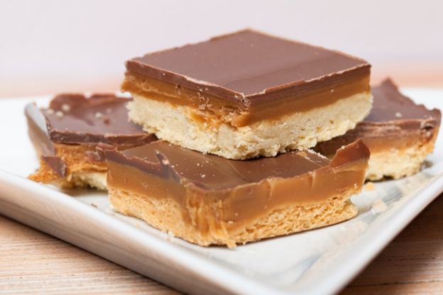 26. Pasticcini al caramello, biscotti e cioccolato