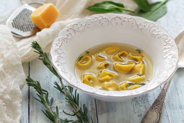 4. Tortellini in brodo