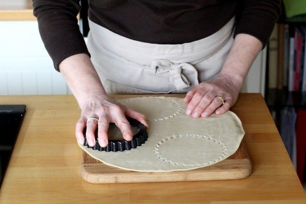 Tagliare dei dischi di pasta