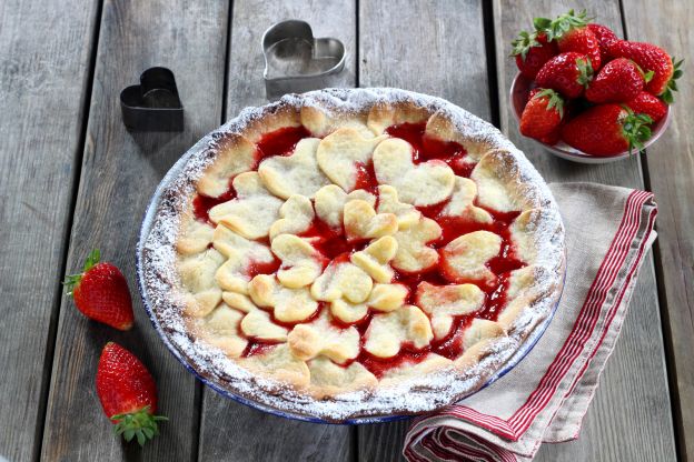 Torta ai cuori di fragola