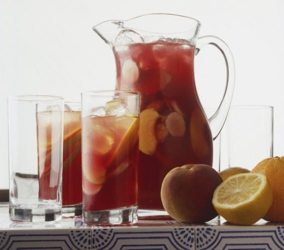 Sangria limone e pesche