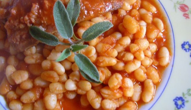 Fagioli all'uccelletto