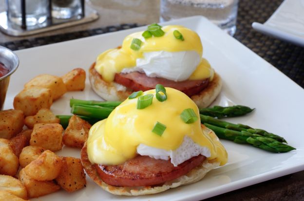 Uova Benedict