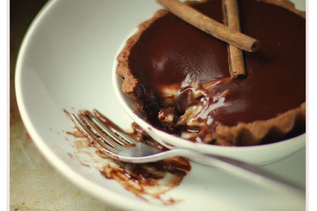 Tartellette al cioccolato e caramello al burro salato