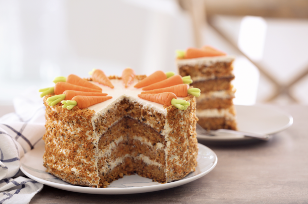 Tripla Carrot Cake con nocciole tritate