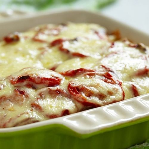 Gratin con patate e salsiccia