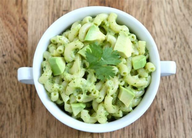 Maccheroni al formaggio all'avocado