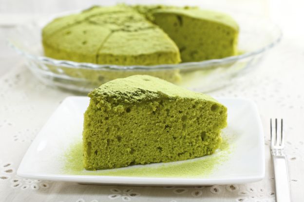 Il dolce allo yogurt e tè matcha