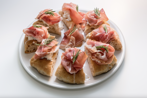 Focaccia con crudo