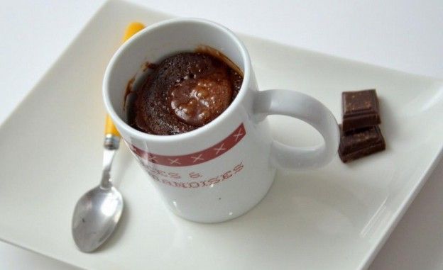 Torta al cioccolato in tazza