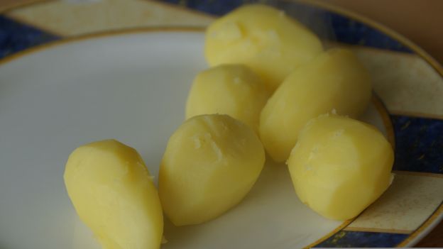 Cuocere le patate più velocemente