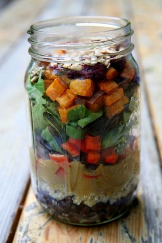 Insalata di patate dolci, quinoa et vinaigrette al mango