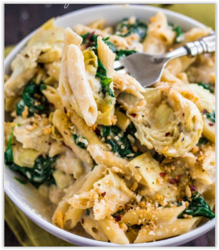 Penne con crema di carciofi e spinaci