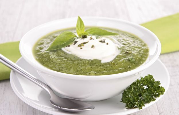 Zuppa di zucchine con zenzero e menta