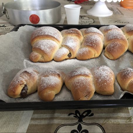 Cornetti Di Pasta Sfoglia Alla Nutella Soffici - (4.4/5)