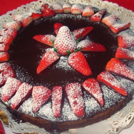 Torta nera alle fragole