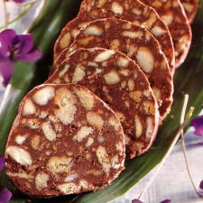 Salame al cioccolato fondente e biscotti