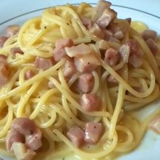 Spaghetti alla carbonara classica